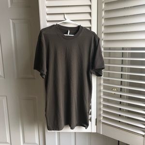 Fear of God men’s size medium oversized tee shirt in Olive.